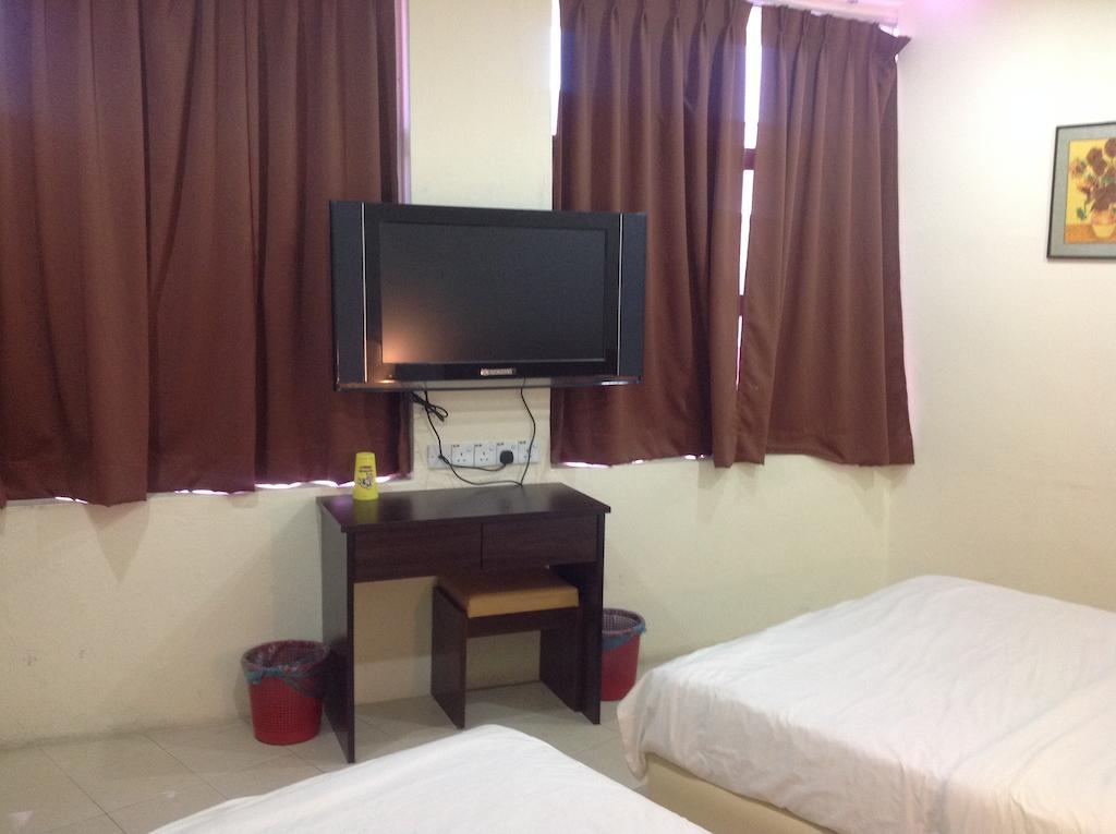 Dg One Stop Budget Hotel 2*